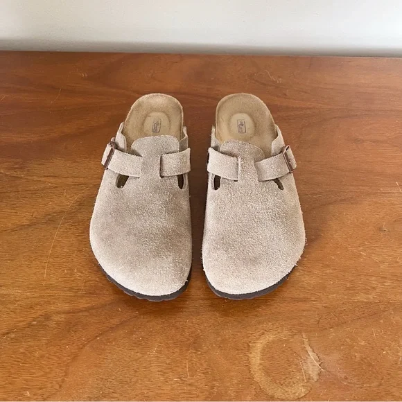 Birkenstock • Boston Clogs taupe suede leather soft footbed slip on buckle - Picture 3 of 11